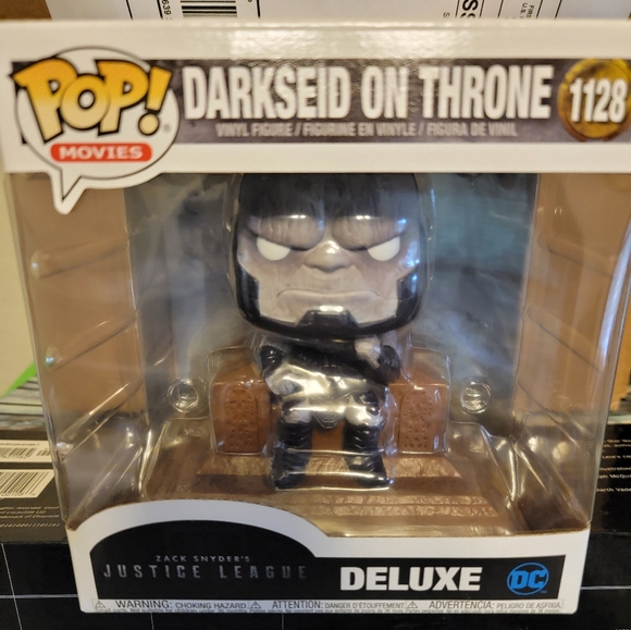 Funko Pop! Deluxe: DC Justice League The Snyder Cut - Darkseid on Throne - Picture 1 of 6